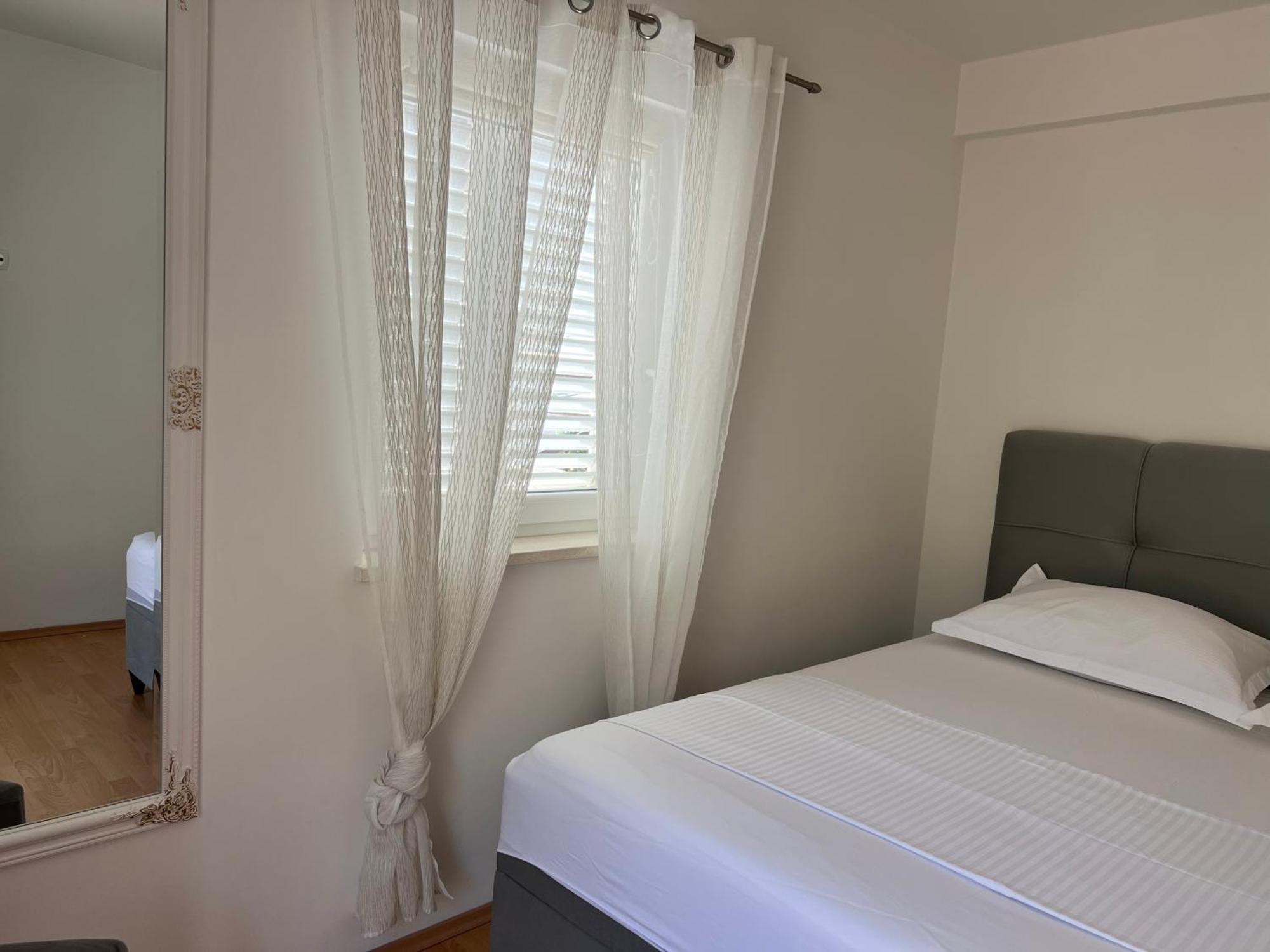 Ana Exclusive Apartments Jelsa  Eksteriør bilde